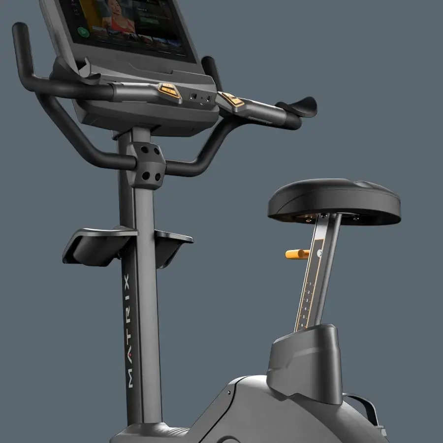 Endurance Upright Cycle-LED Console - Metric1